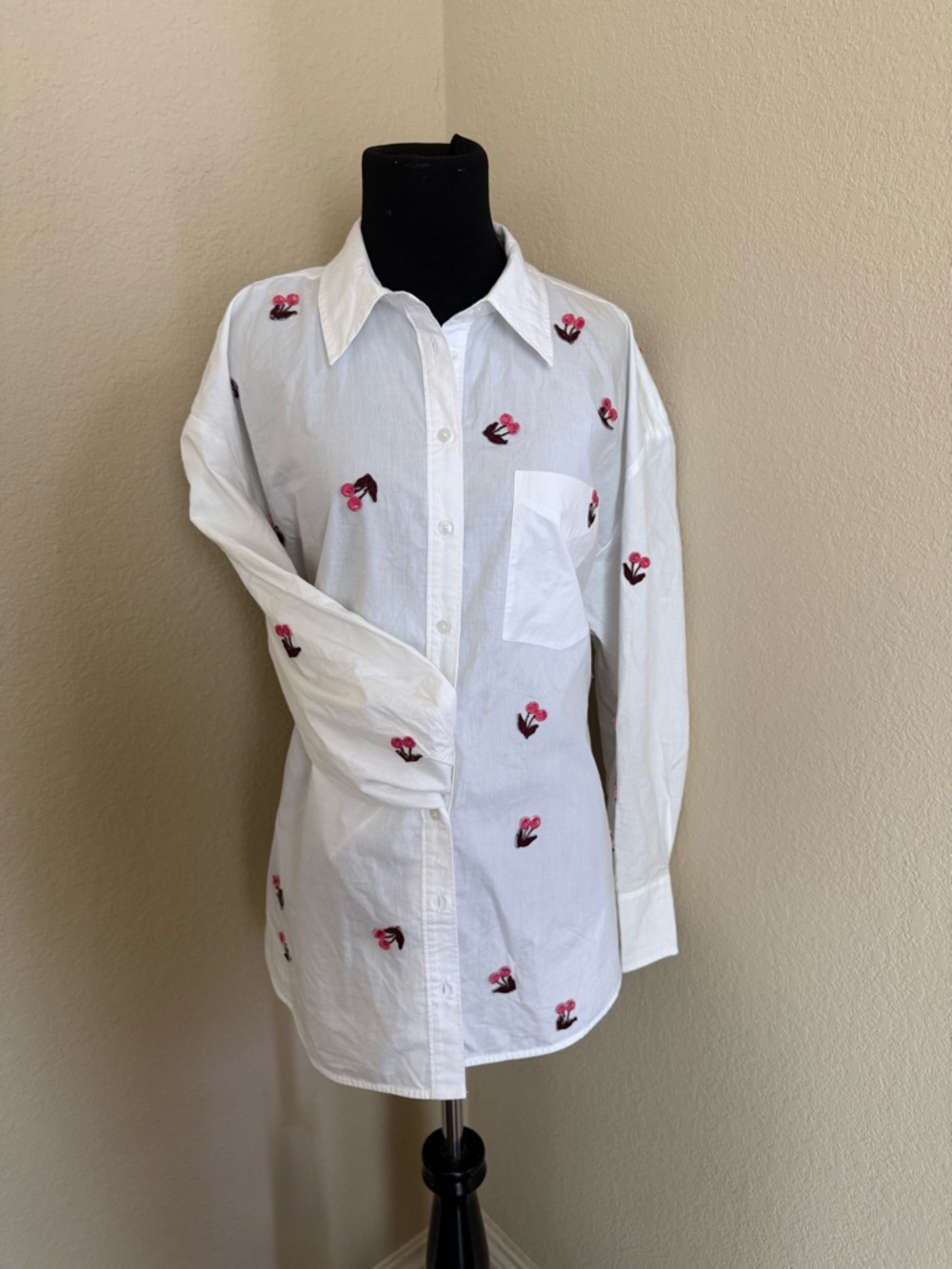 Anthropologie Maeve White Top with Red Trim and Polka Dot Lining